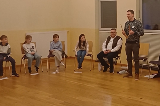 Die Heilung des Gelähmten - nacherzählt mit einem Zollstock